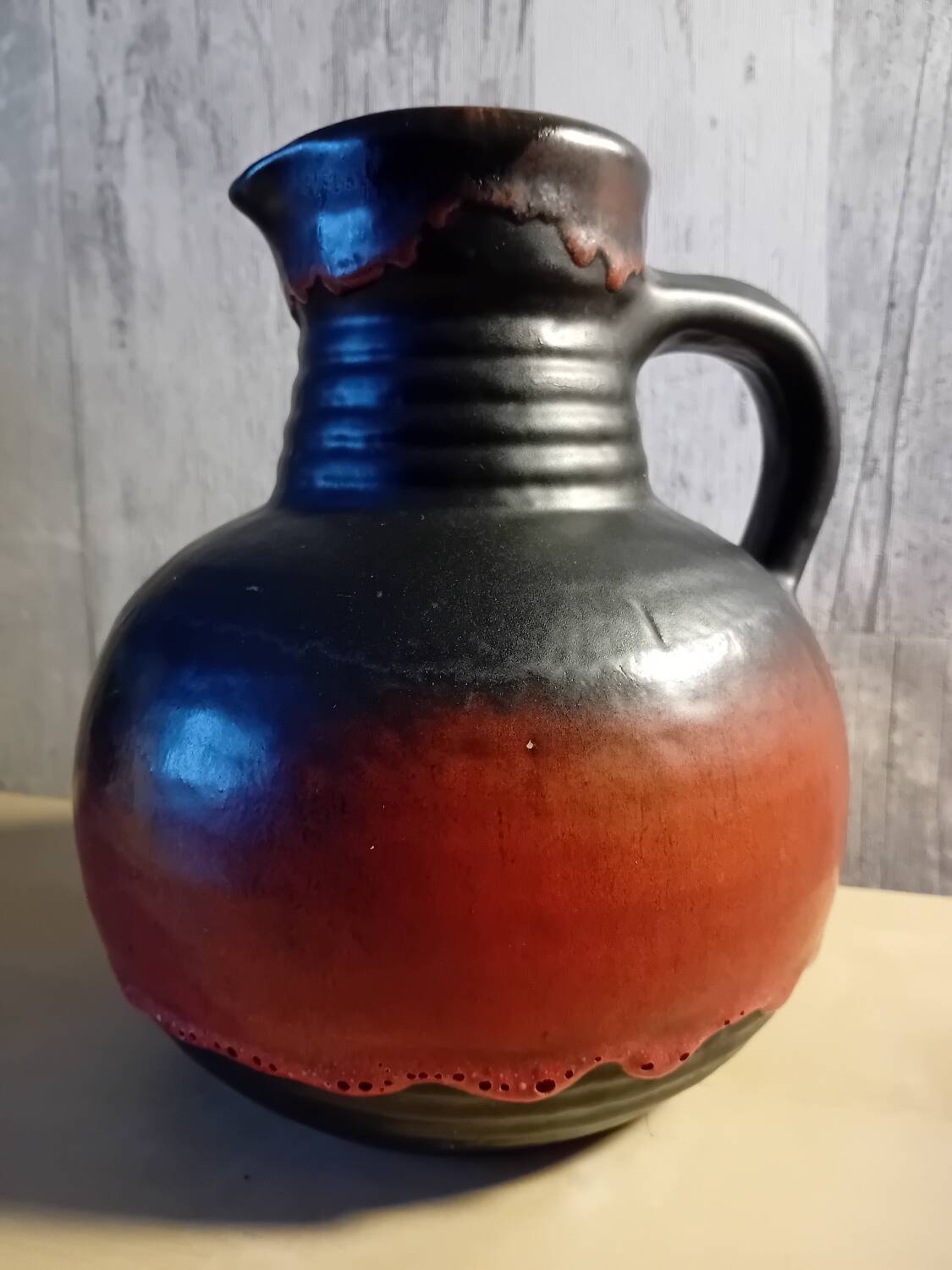 West German ceramic vase/jug, Fat lava black and red