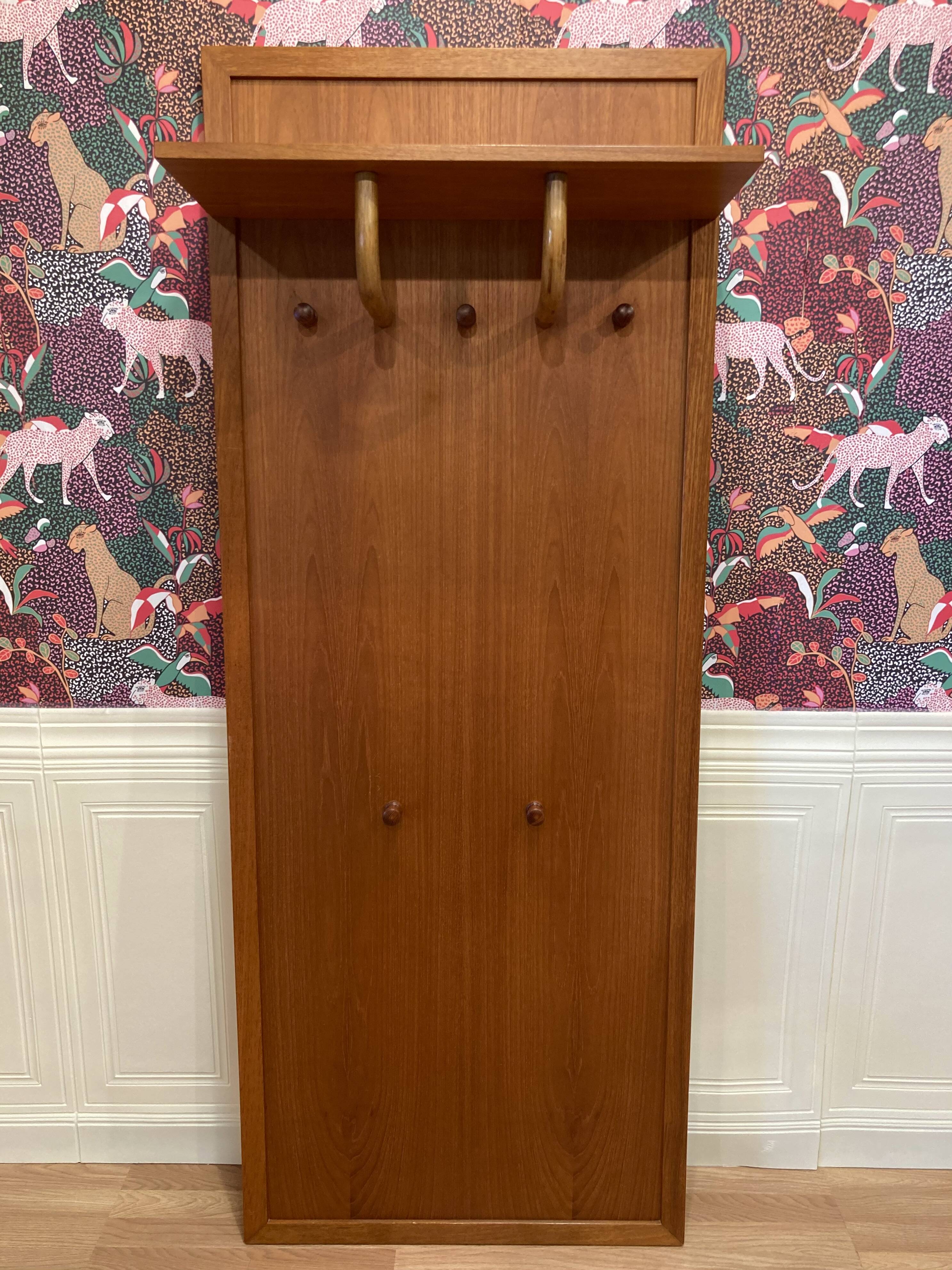 Grand suspended storage scandinavian design 1960.
