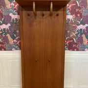 Grand rangement suspendu design scandinave 1960.