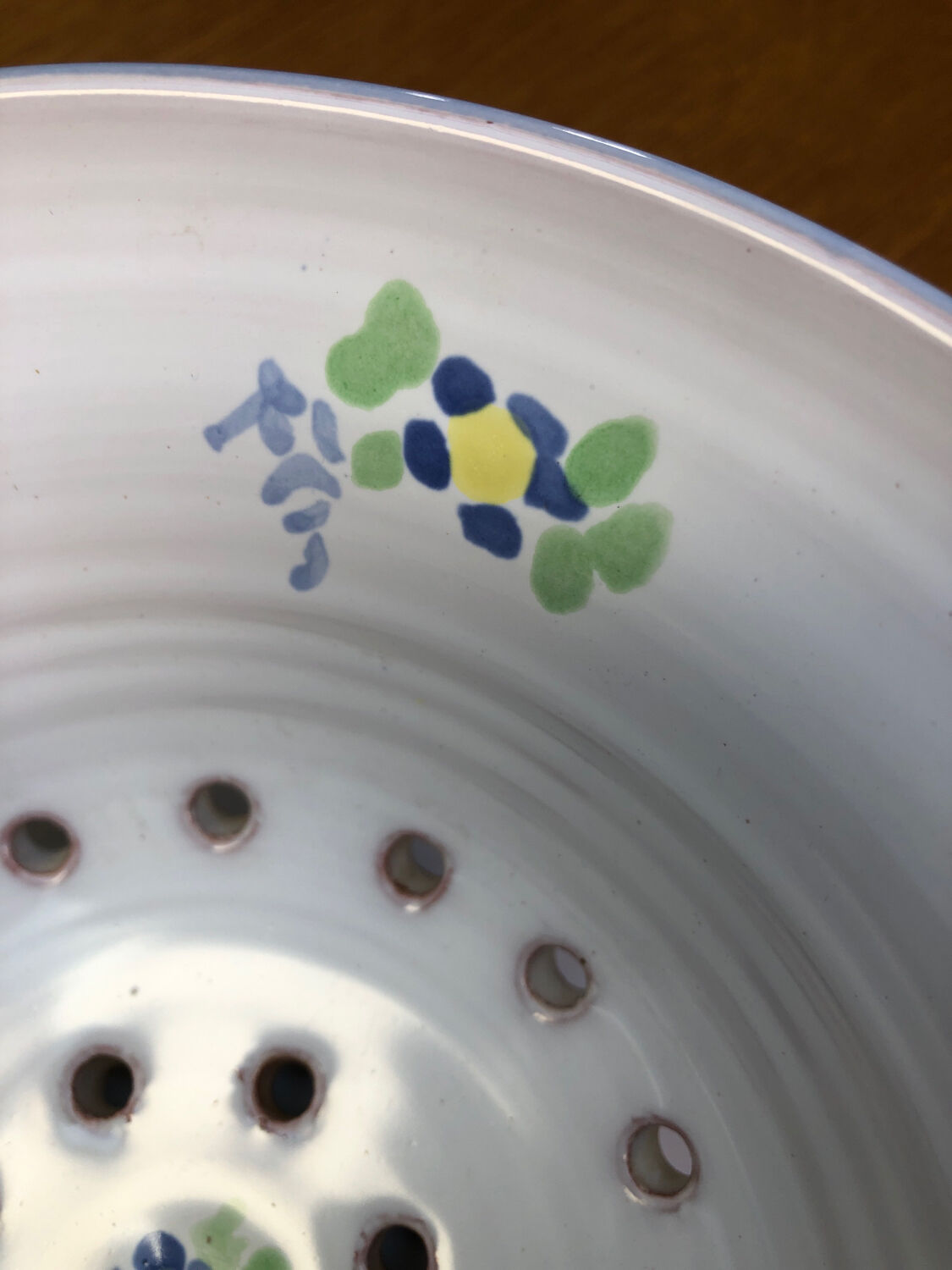 Drainer bowl with its plate