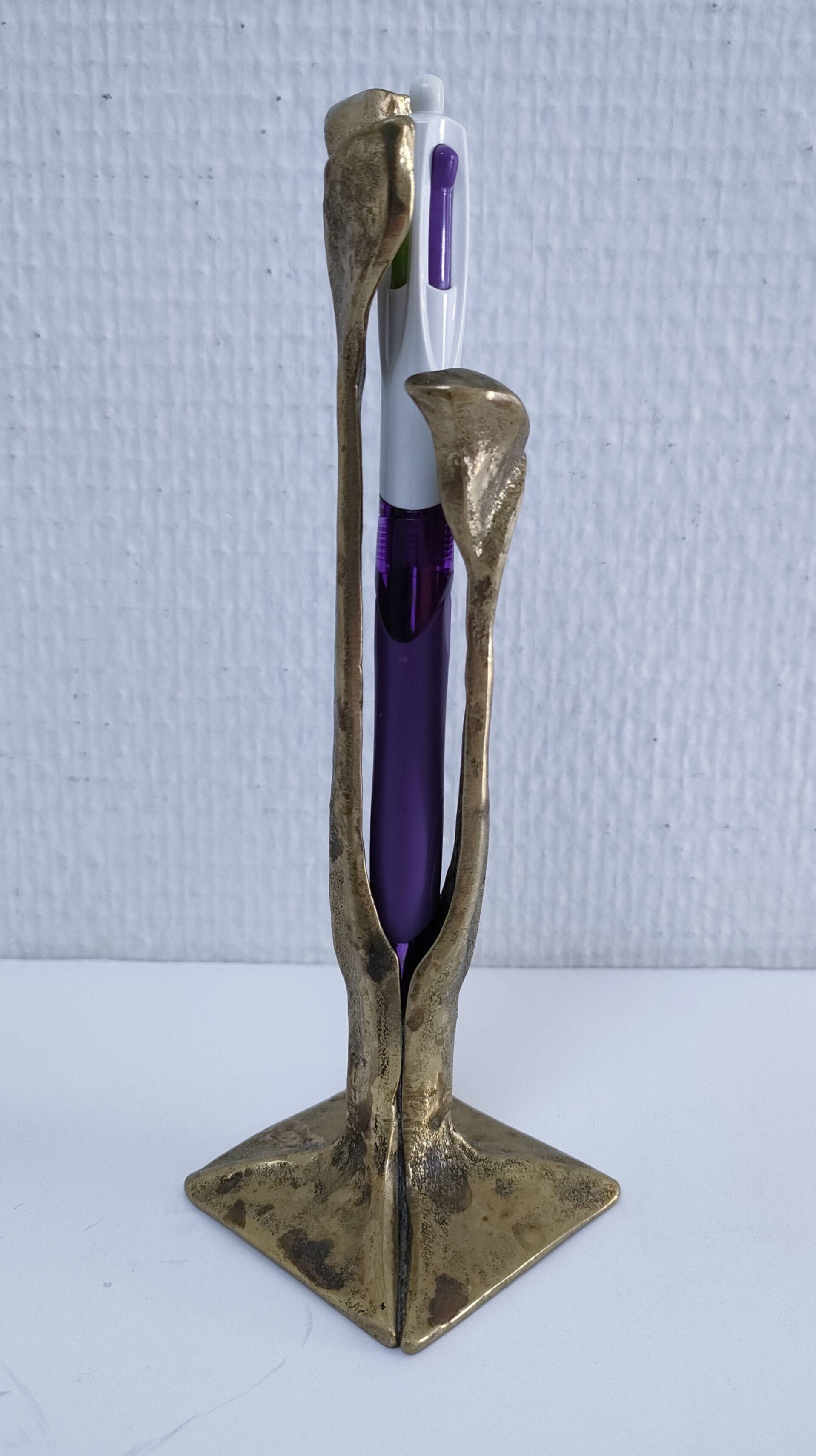 Bronze sculpture with leaf decoration