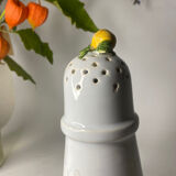 Sugar shaker
