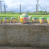 Country teapot and its 6 cups