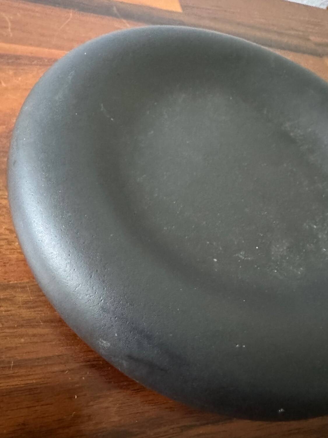 Memphis black ceramic pocket tray from the 80s