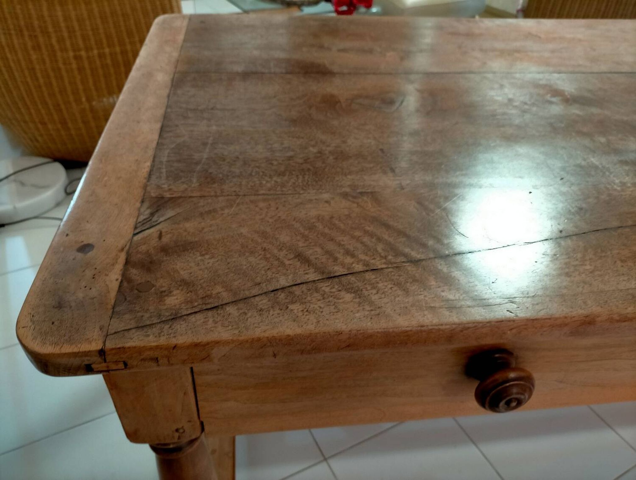 Farm table