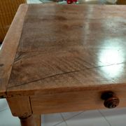 Farm table
