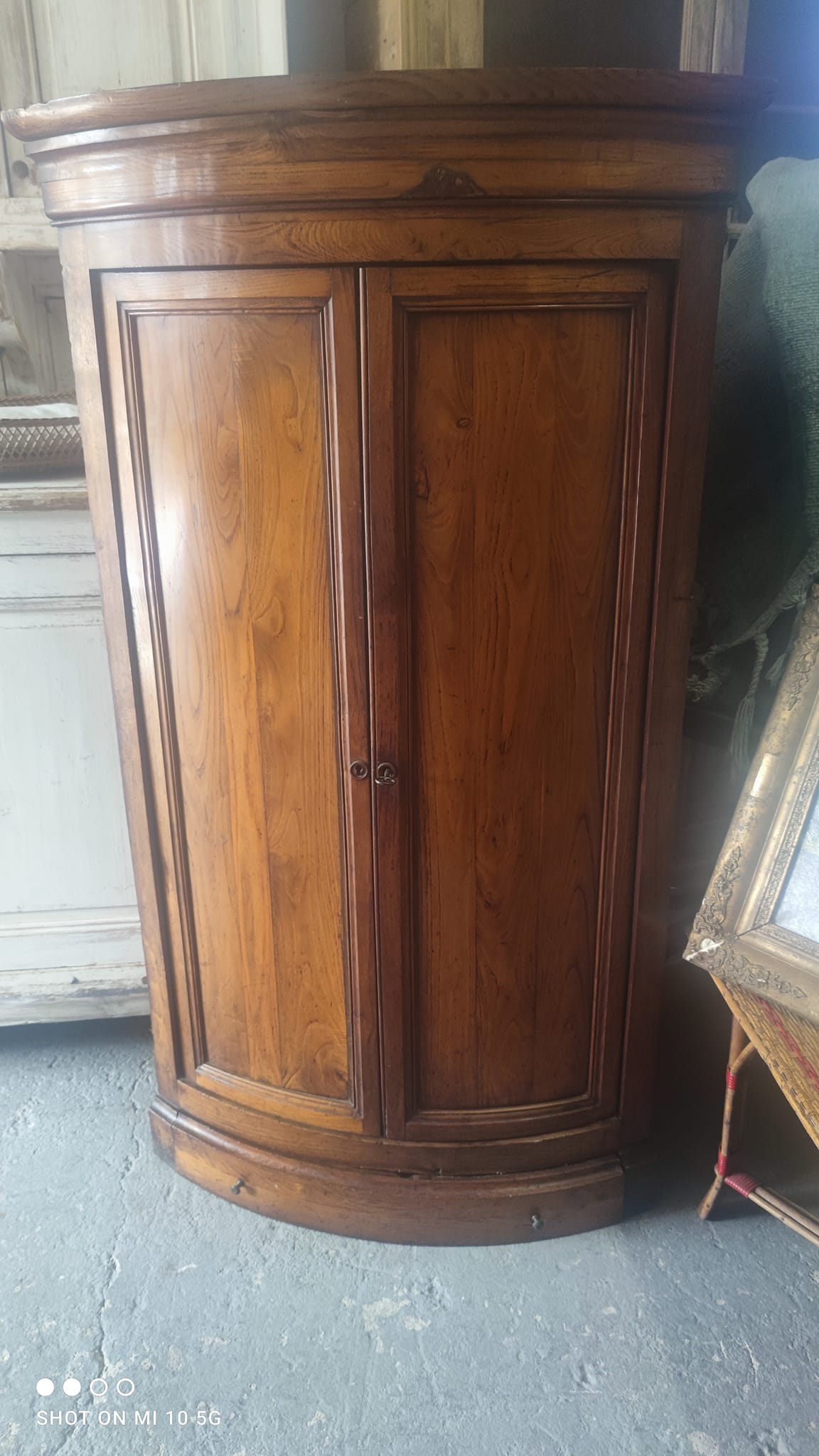 Corner cabinet in solid ash, circa 1840