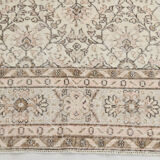 Bordered vintage rug, 218x326cm