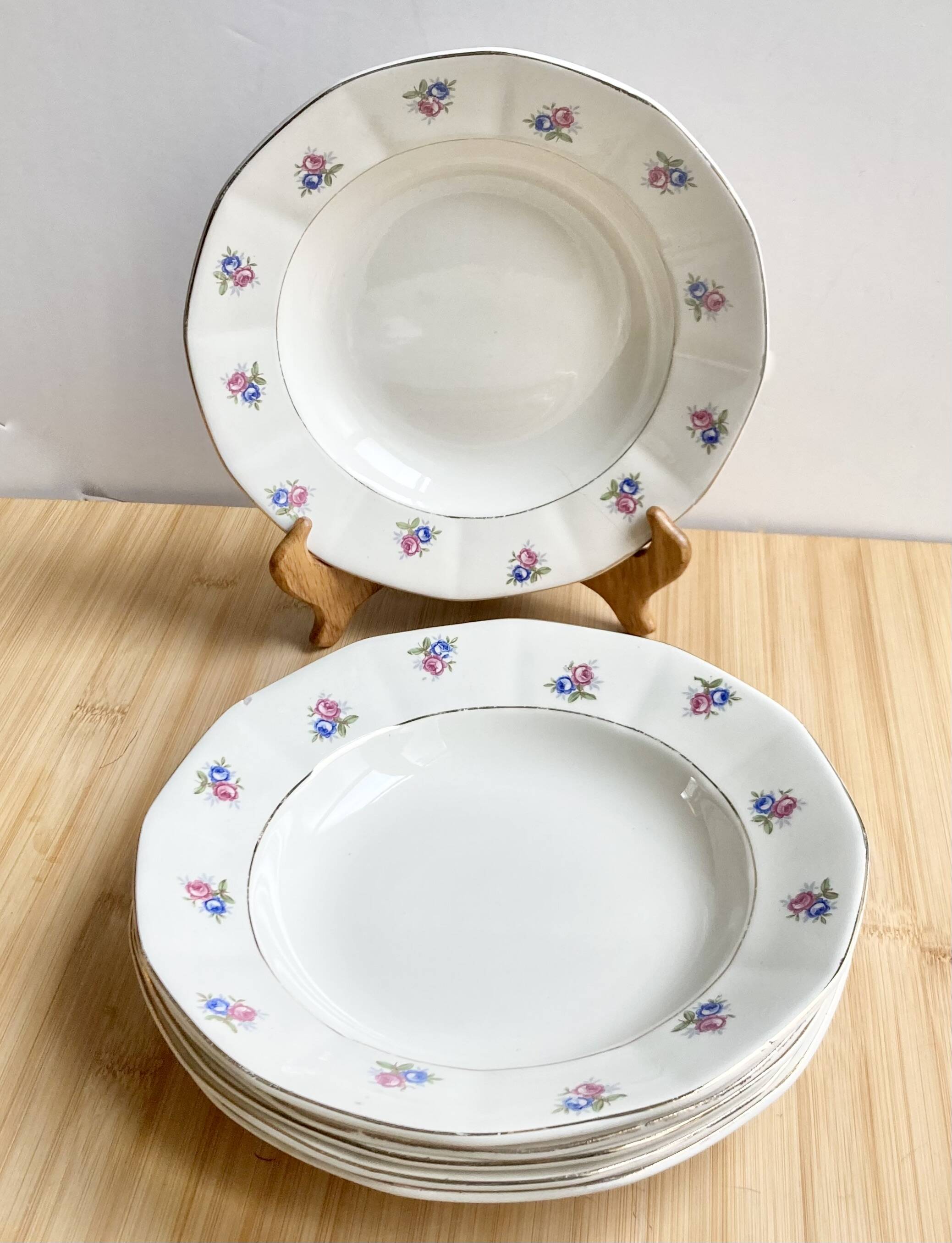 6 Digoin soup plates