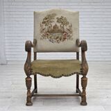 Fauteuil danois à dossier haut des années 1950, en laine tissée à la main, velours, bois de chêne sculpté.