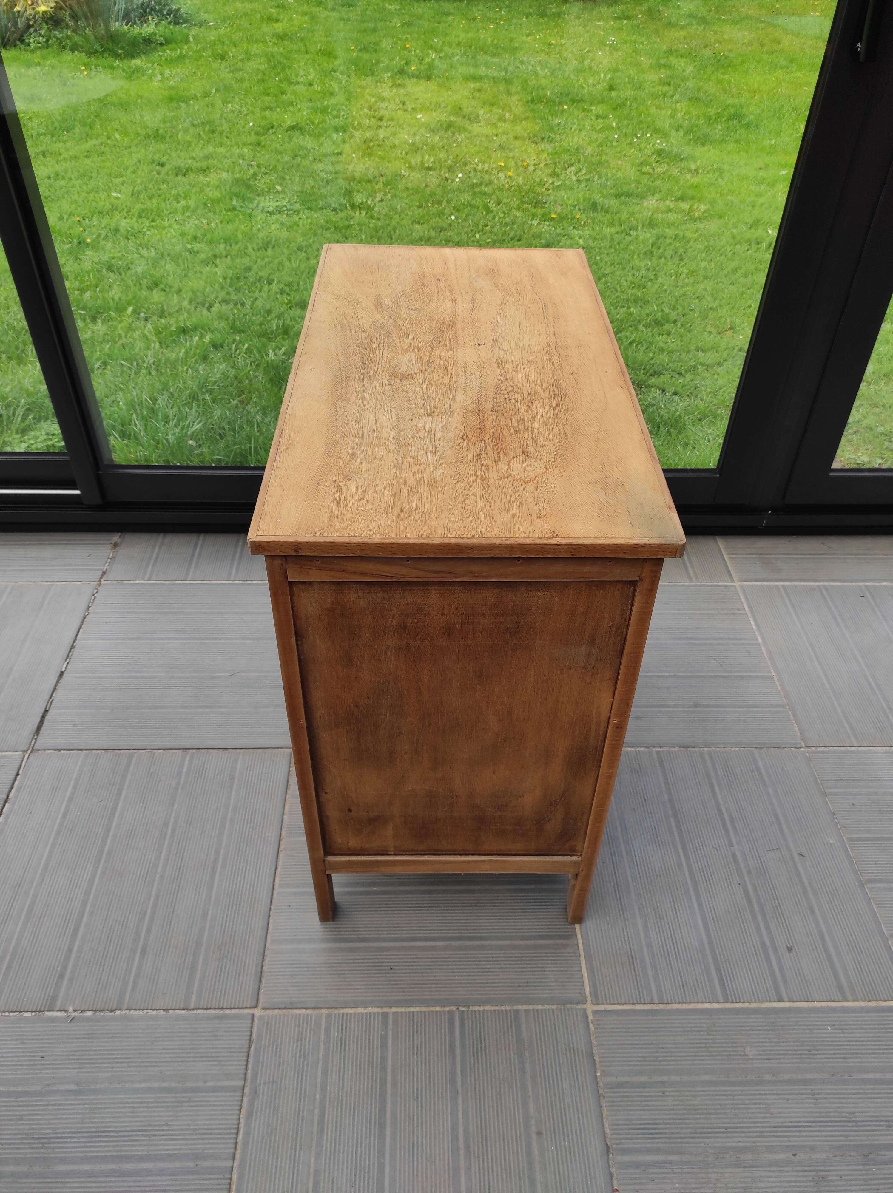 Small wooden desk three drawers