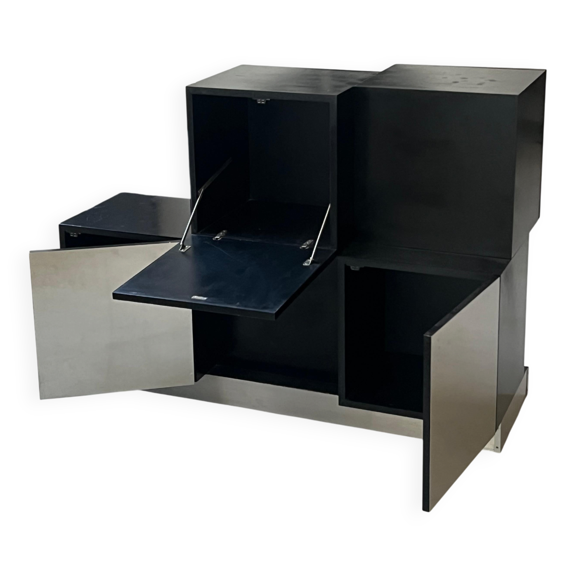 Cubes rétro des années 1970, bar et cabinet de rangement en noir et acier par Roberto Monsani