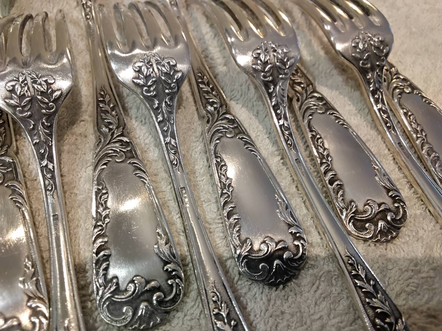 12 silver-plated metal dessert forks SFAM rocaille 19.1cm