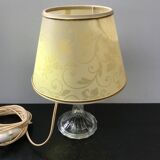 Lampe corps verre moulé avec abat-jour crème vintage