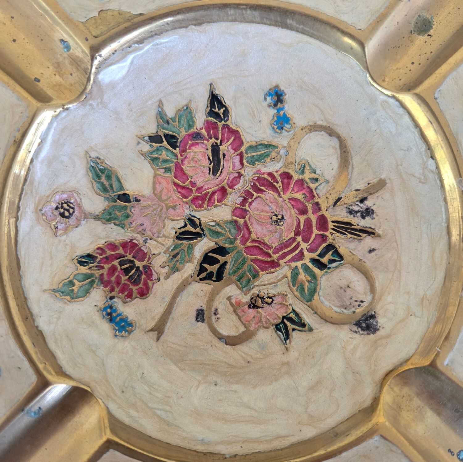 Enamelled bronze ashtray