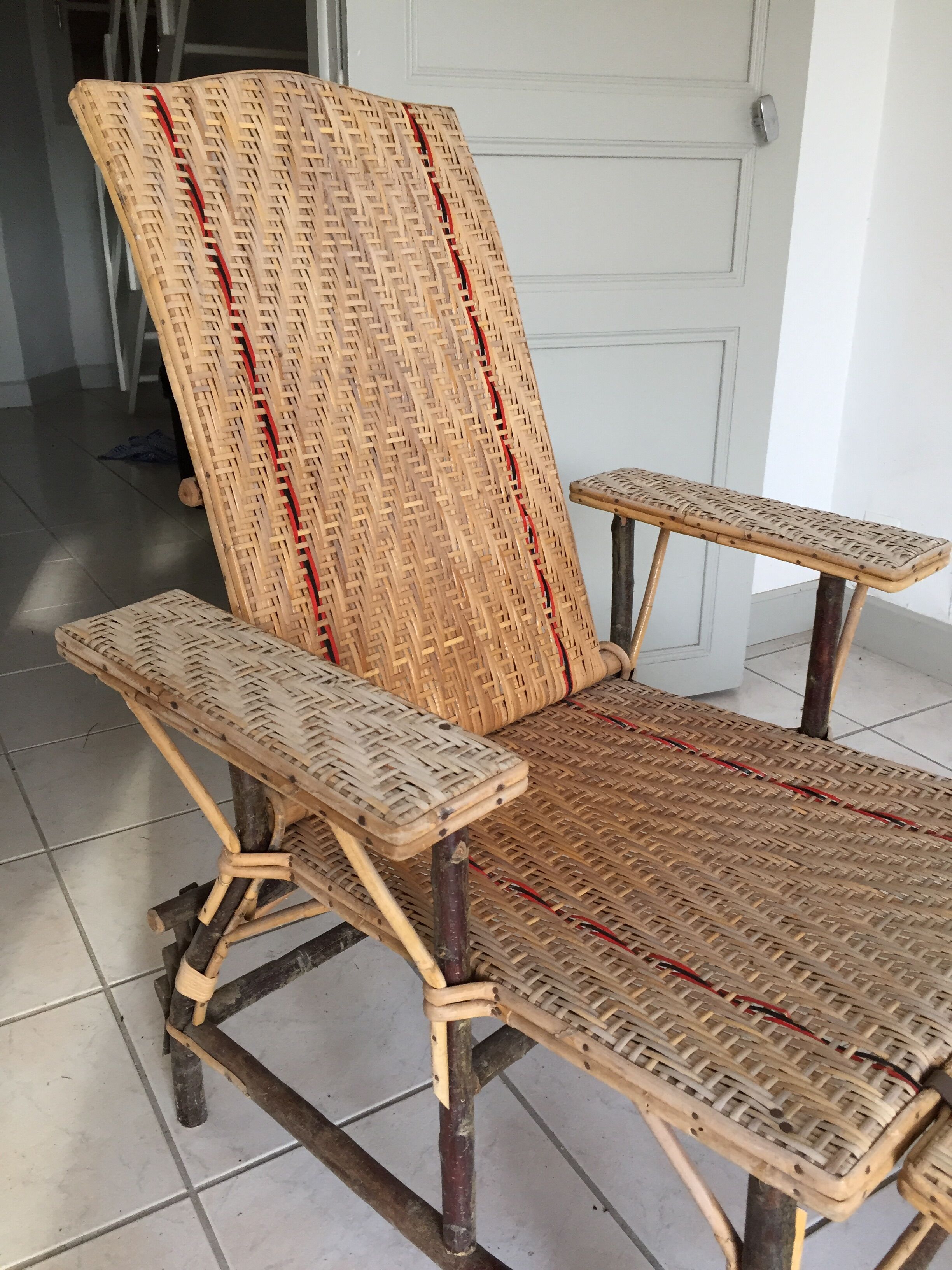 Vintage rattan lounge chair