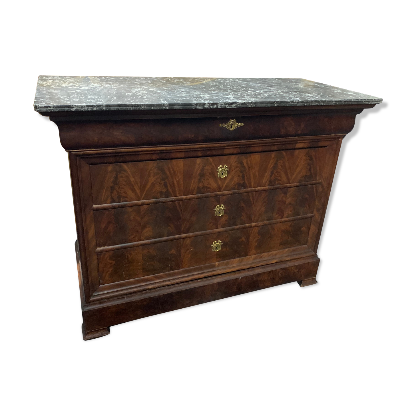 Louis Philippe dresser