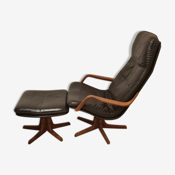 Swivel armchair with footrest, Berg Forniture, Denmark, 1970s