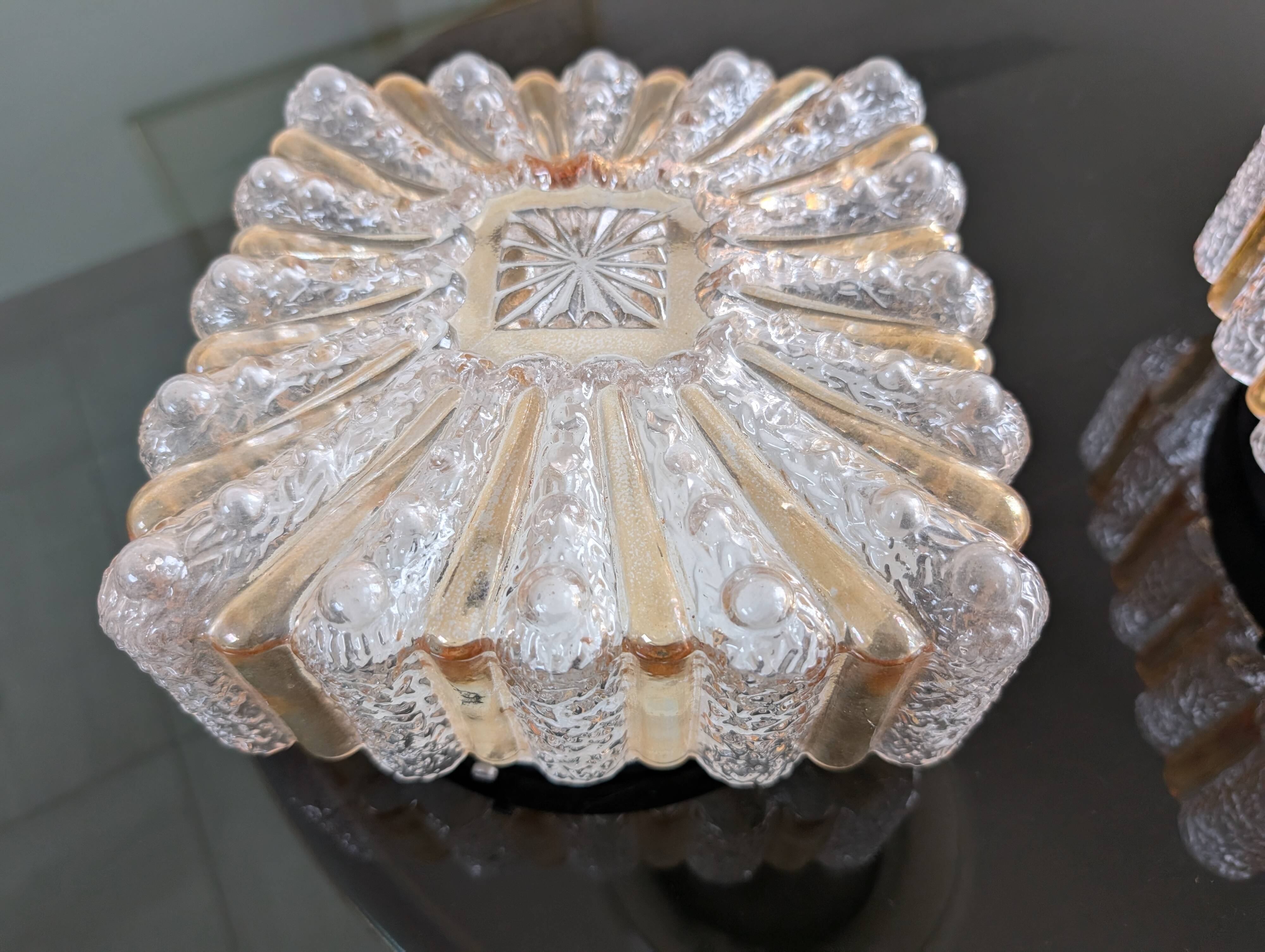 Paire de plafonniers verre teinté années 70