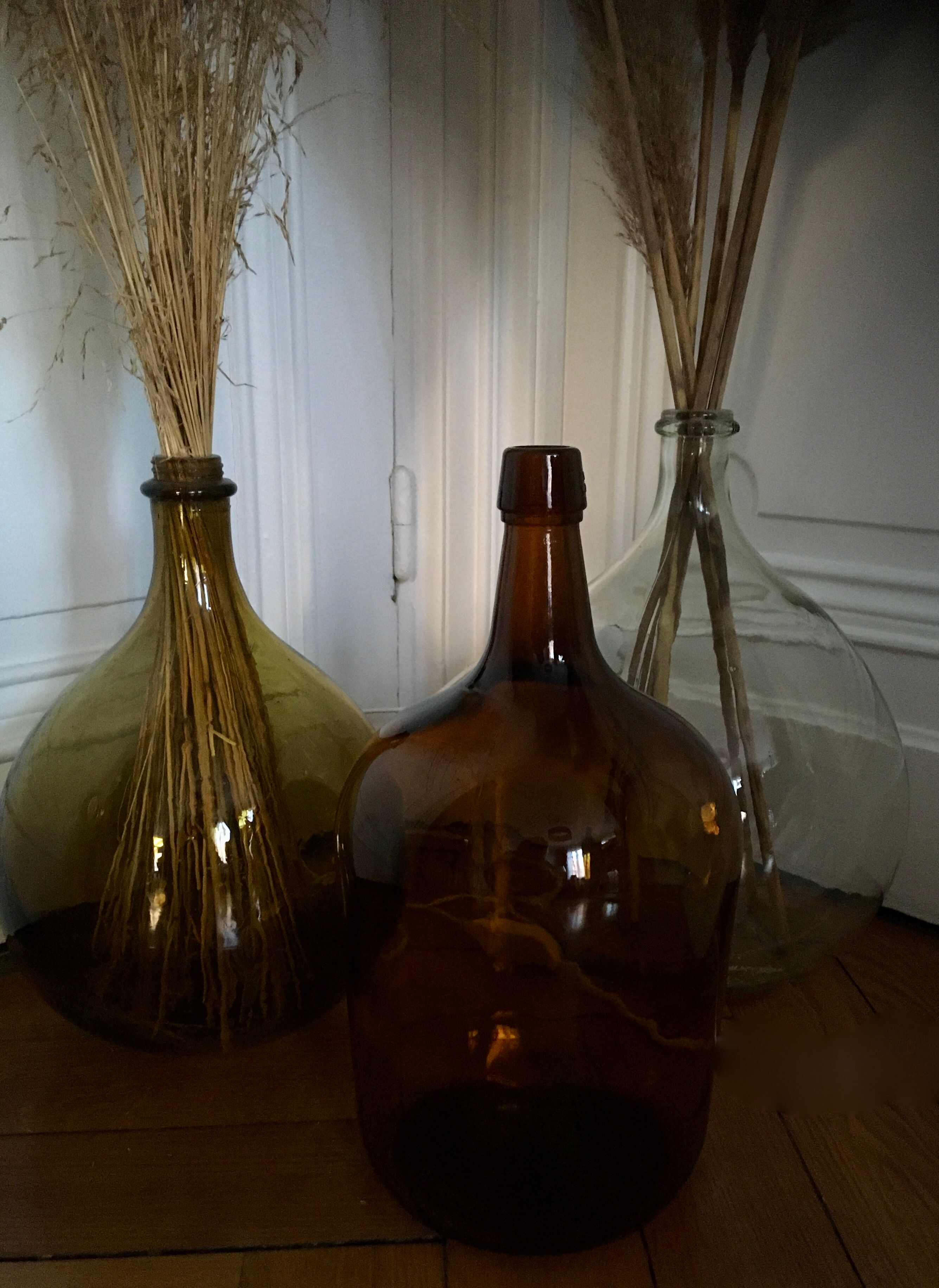 Cylinder amber glass