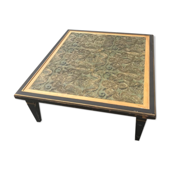 Pretty large coffee table design