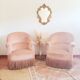 Duo de fauteuils crapauds rose poudré