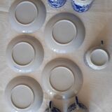 5 tea cups and fine porcelain saucers from Japan