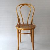 Vienna bistro chair N°18 wood-curved by KOHN, 1910 wooden seat,