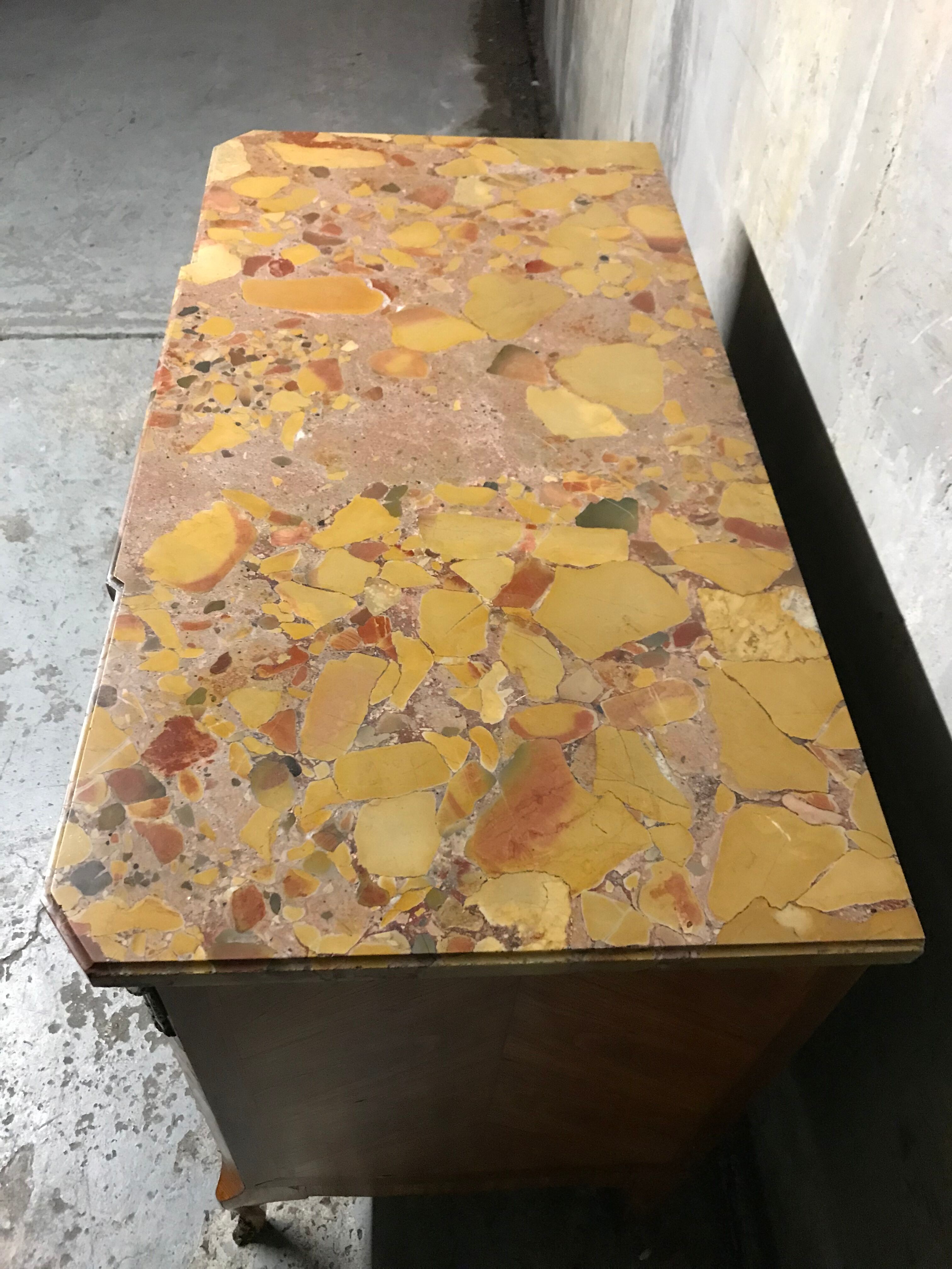 Transition chest of drawers 1900 inlaid with marquetry