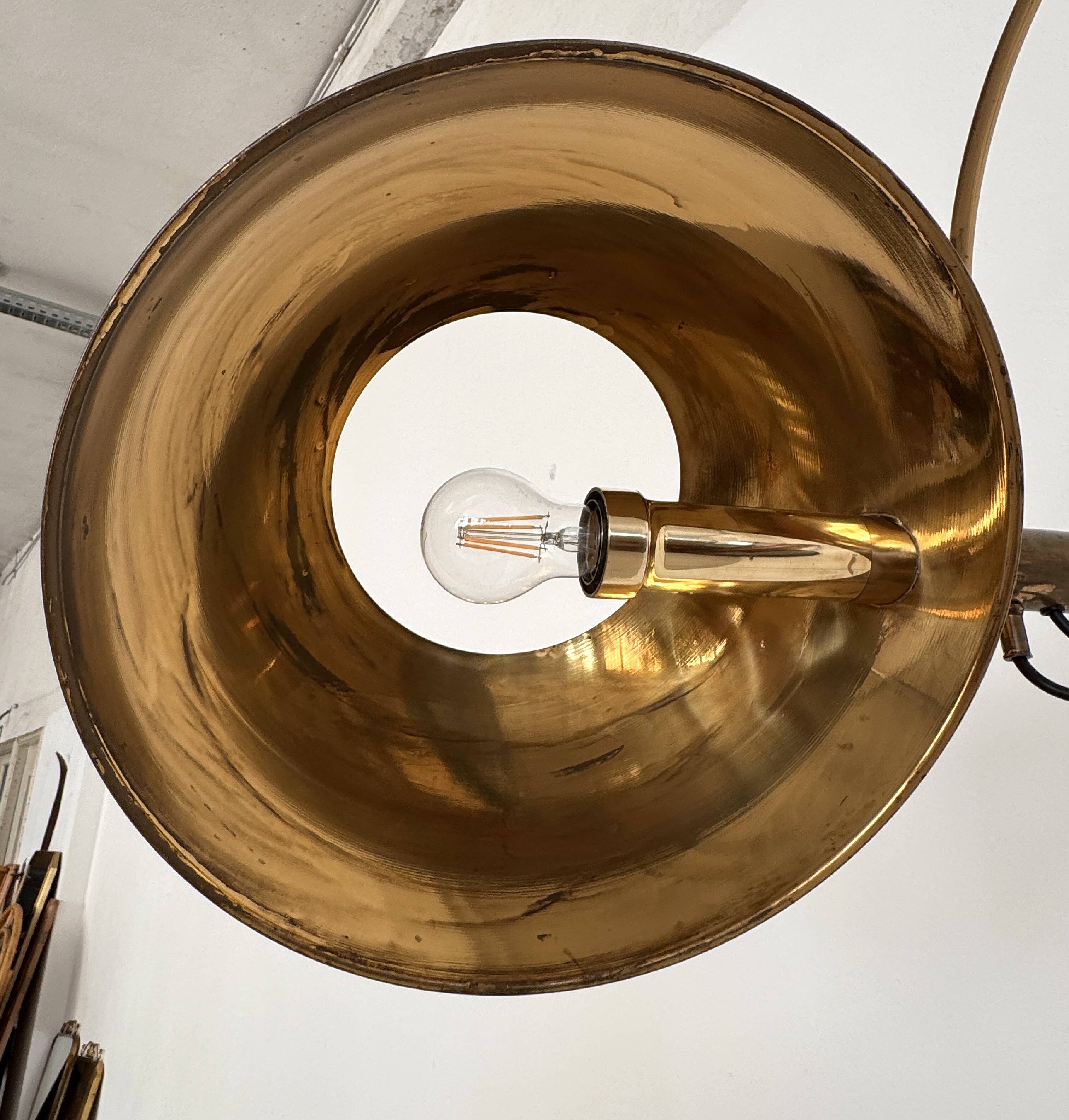 Lampe murale vintage à arc Florian Schulz XL BOCA en laiton, années 1970