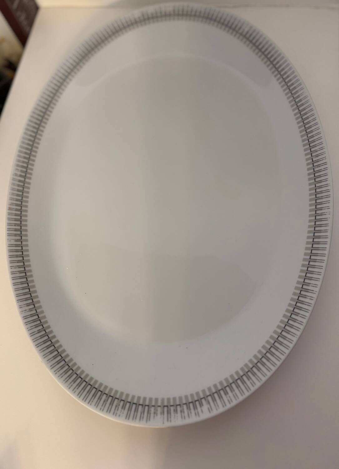 Schonwald glossy white porcelain presentation dish