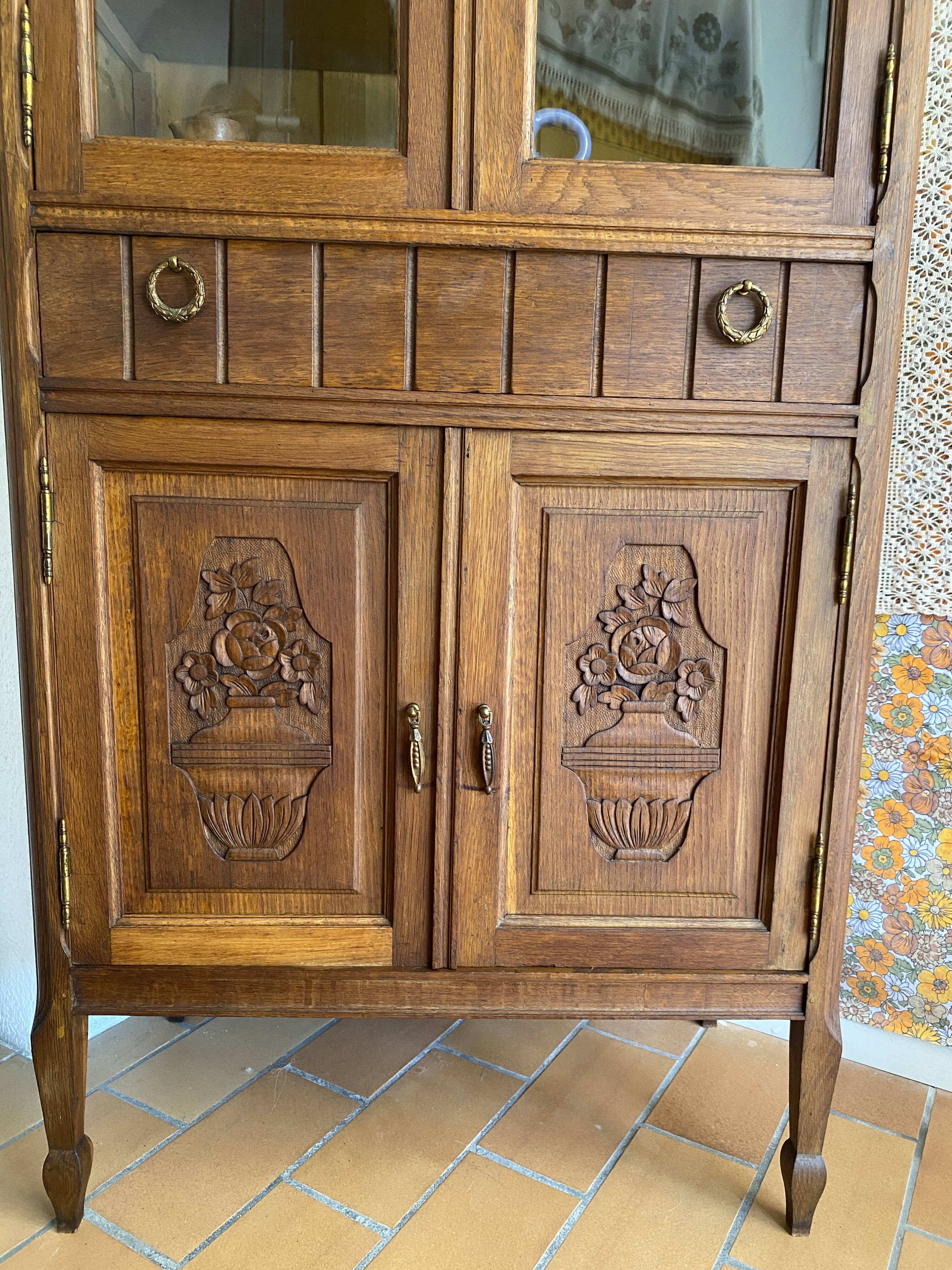 Old small glass display cabinet from the early 20th century.