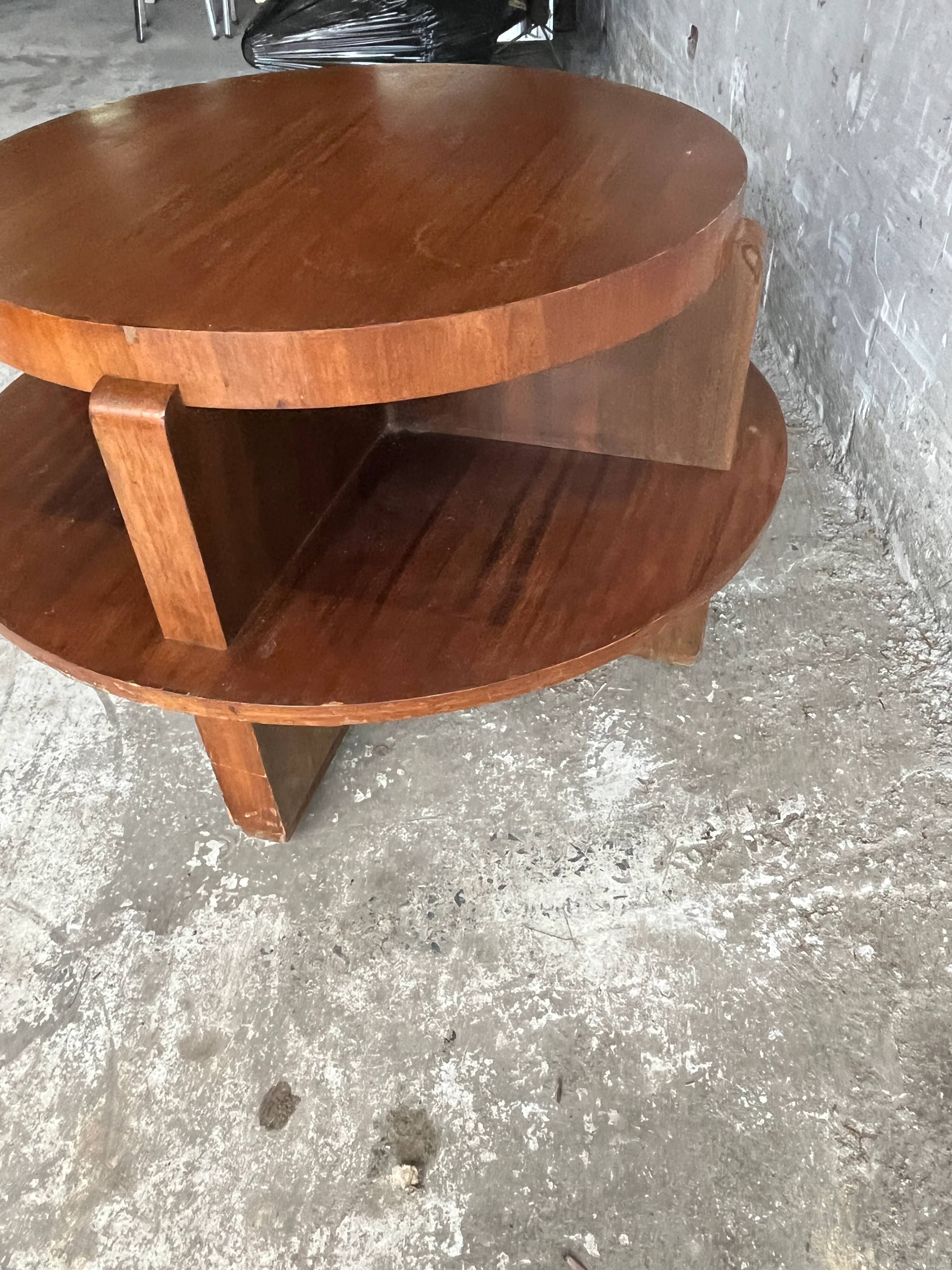Vintage Art Deco round coffee table with double top
