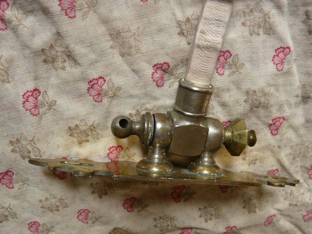 Chromed metal towel rack and glass rod
