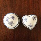 Lot de deux boîtes pilulier en porcelaine