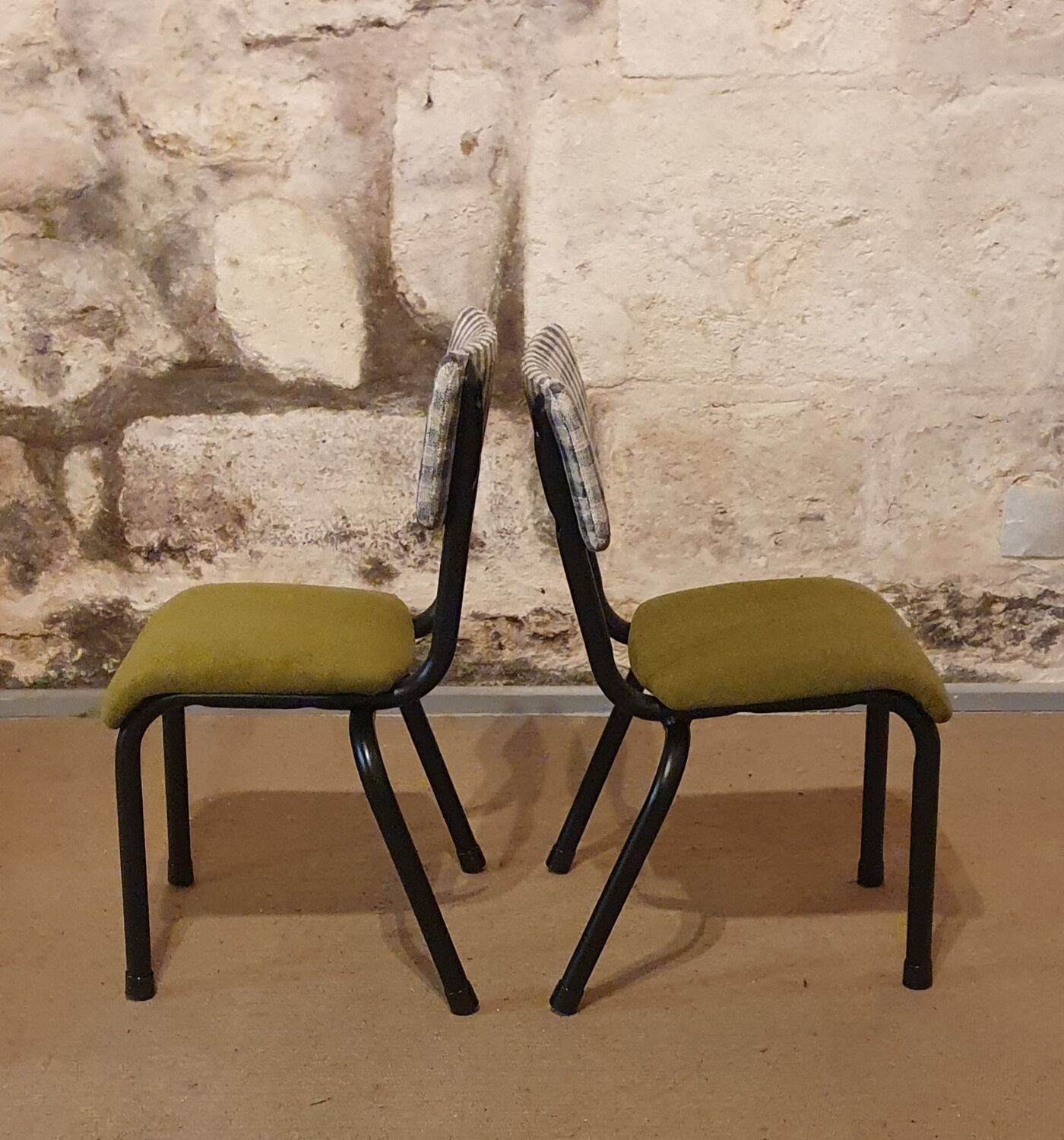 Vintage maternal chair