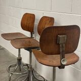 3 chaises ou tabourets bar industrielles
