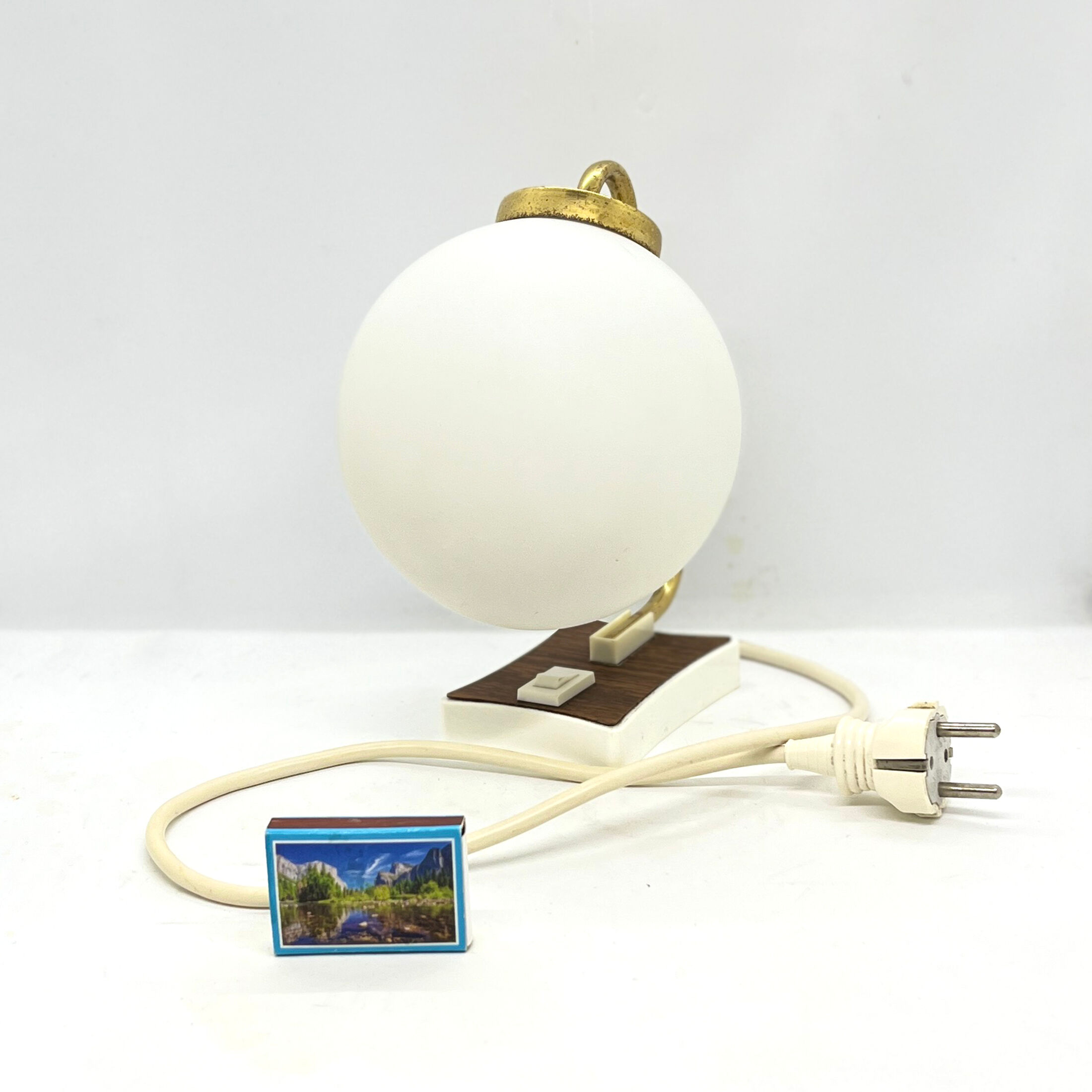 Bedside lamp, ElektroRausendorf Bautzen, Germany, 1960s