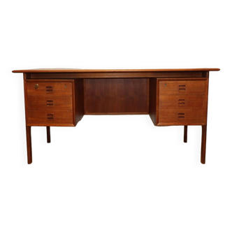 Scandinavian teak desk by Arne Vodder, 1960