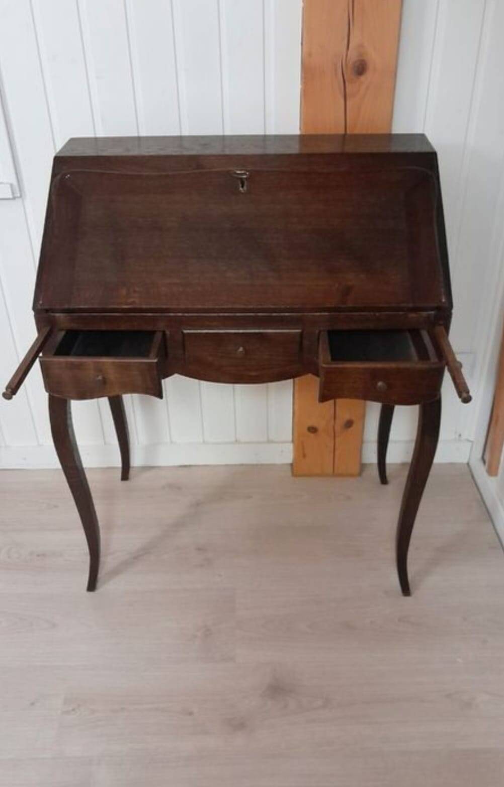 Secrétaire dos d'âne ou bureau de pente style Louis XV