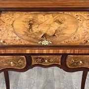 Bureau à cylindre en marqueterie de style Louis XV, XIXe siècle