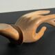 Sculpture main en bois