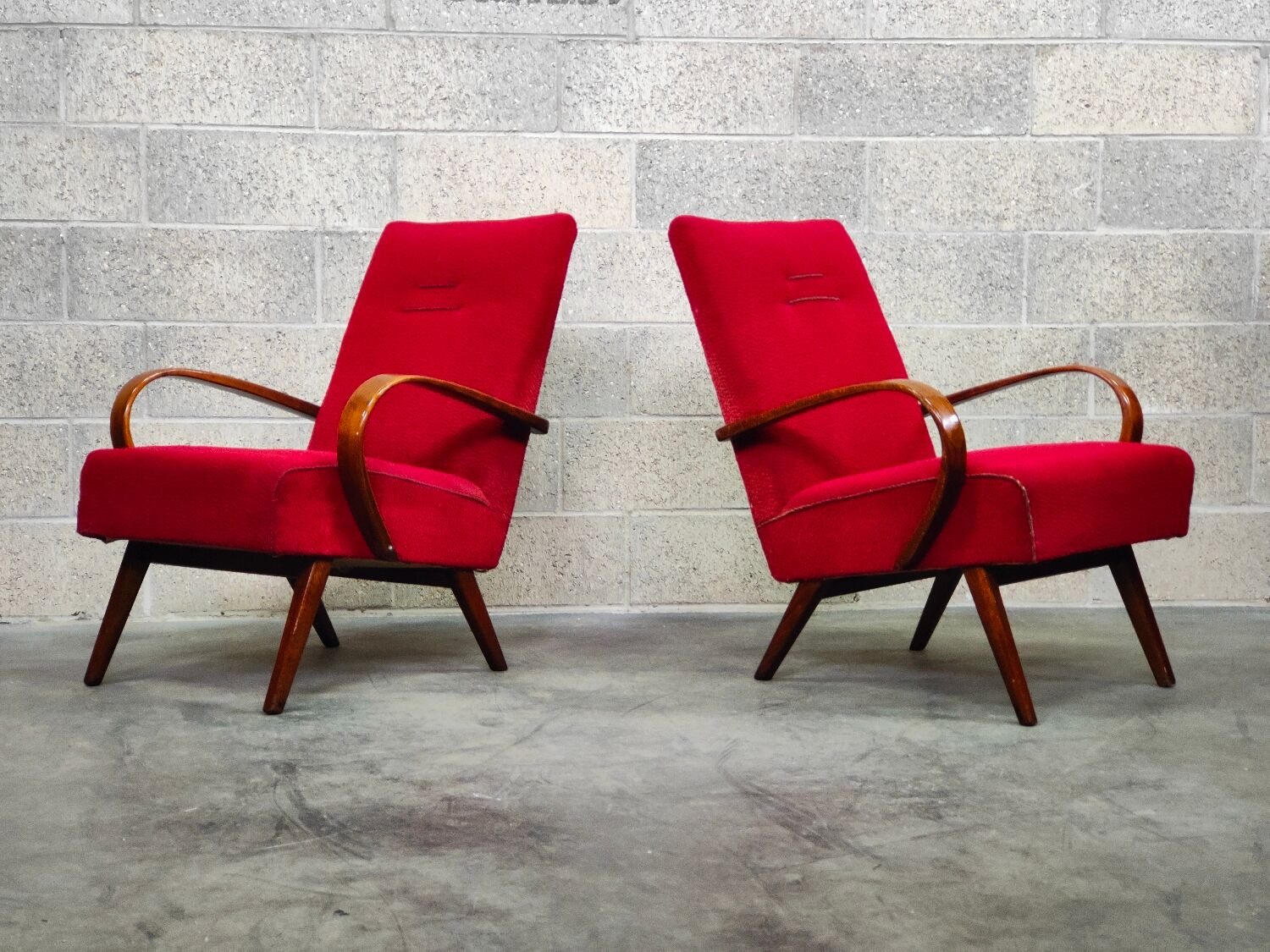Pair of armchairs 6952 by Jaroslav Smidek for Ton, ex Czechoslovakia
