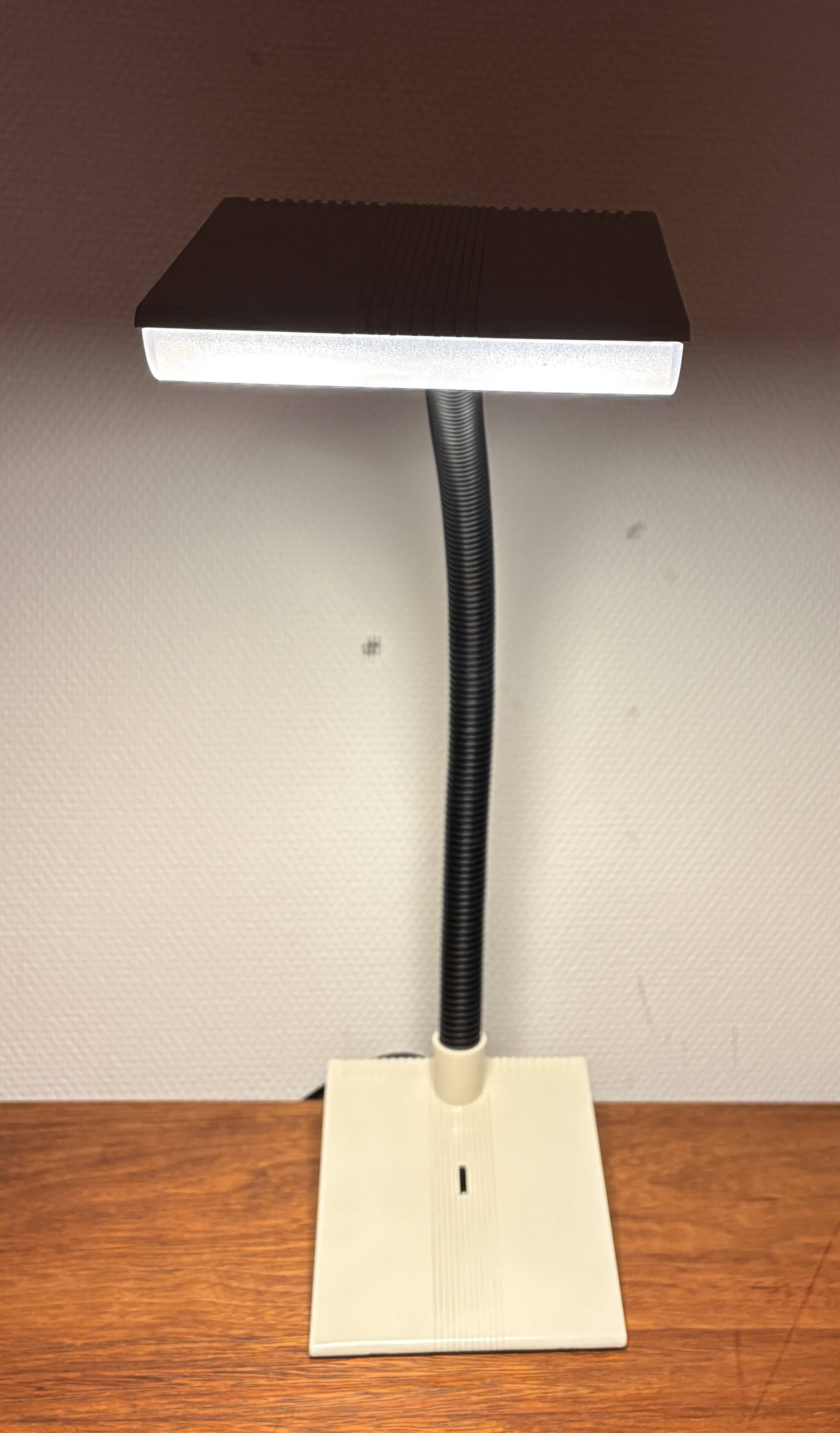 White 2D IBIS table light by Fulvio Battaglia for THORN