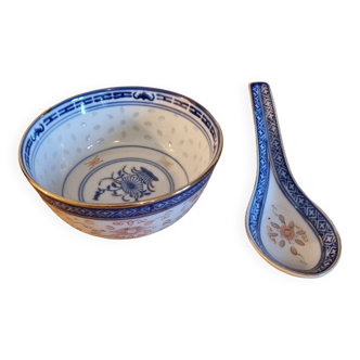 Chinese porcelain soup bowl with spoon