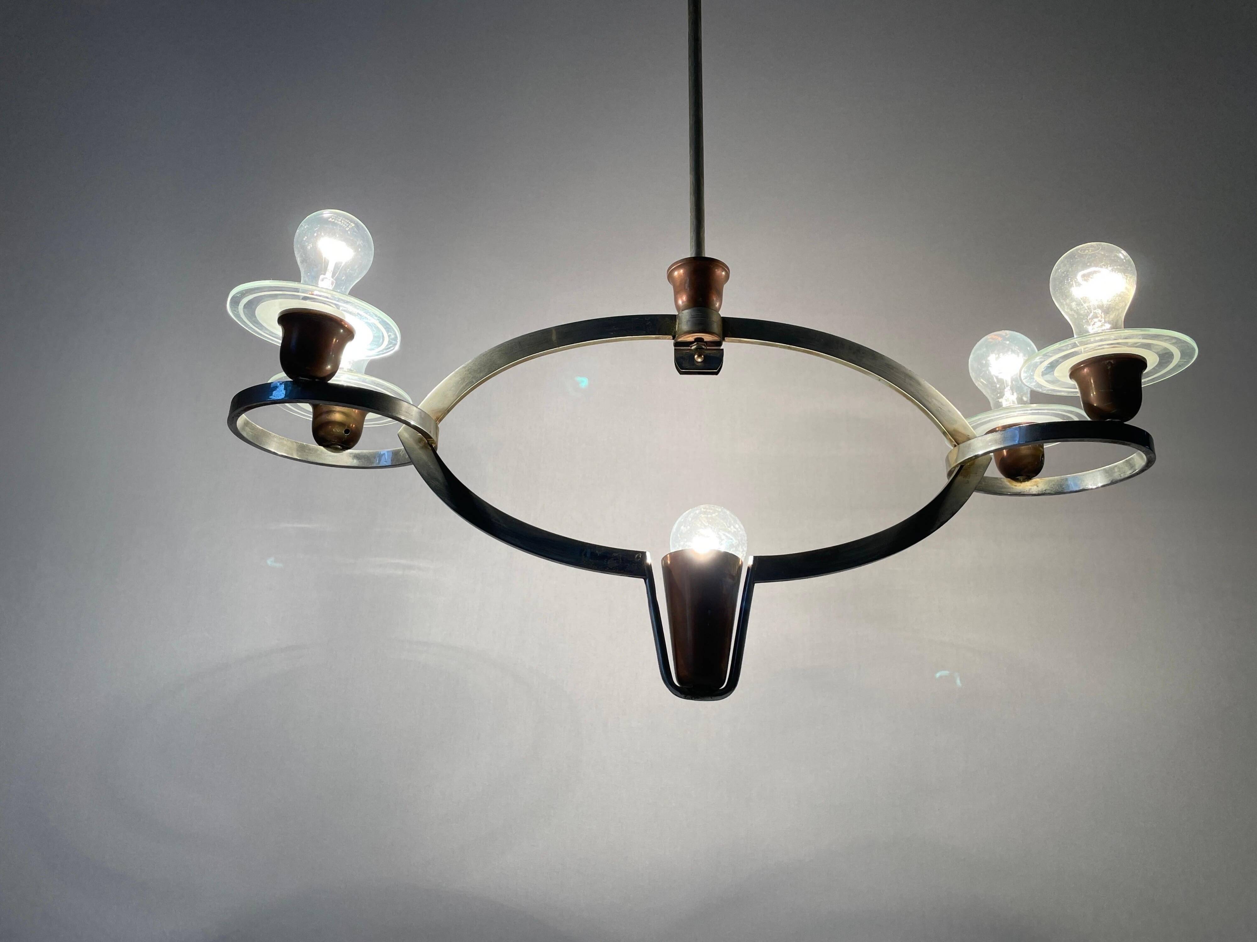 Art Deco chandelier attributed to Pietro Chiesa, 1940s, Italy.