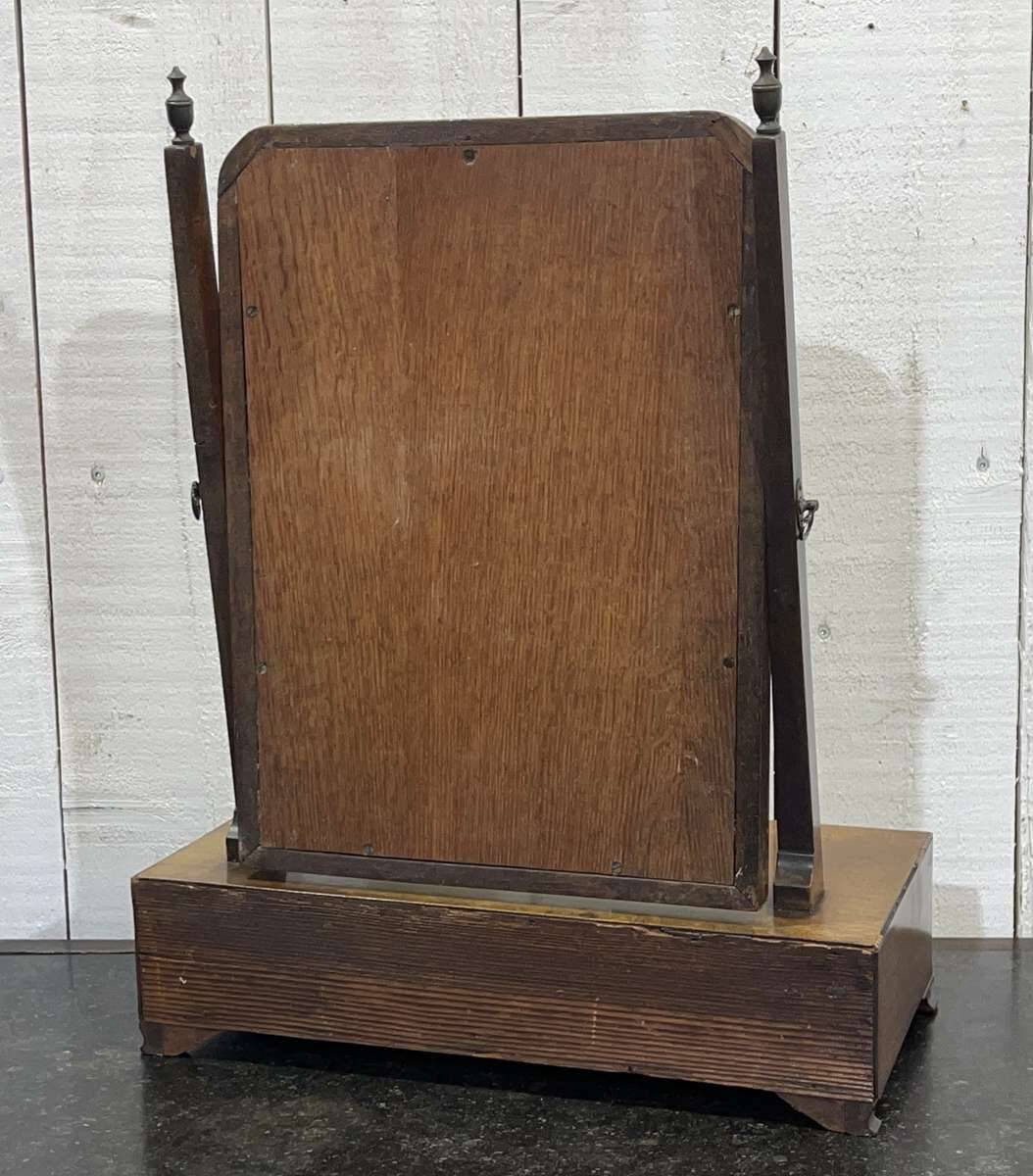 English mahogany dressing table from the late 19th century.