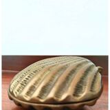 Boîte vintage en laiton en forme de coquillage