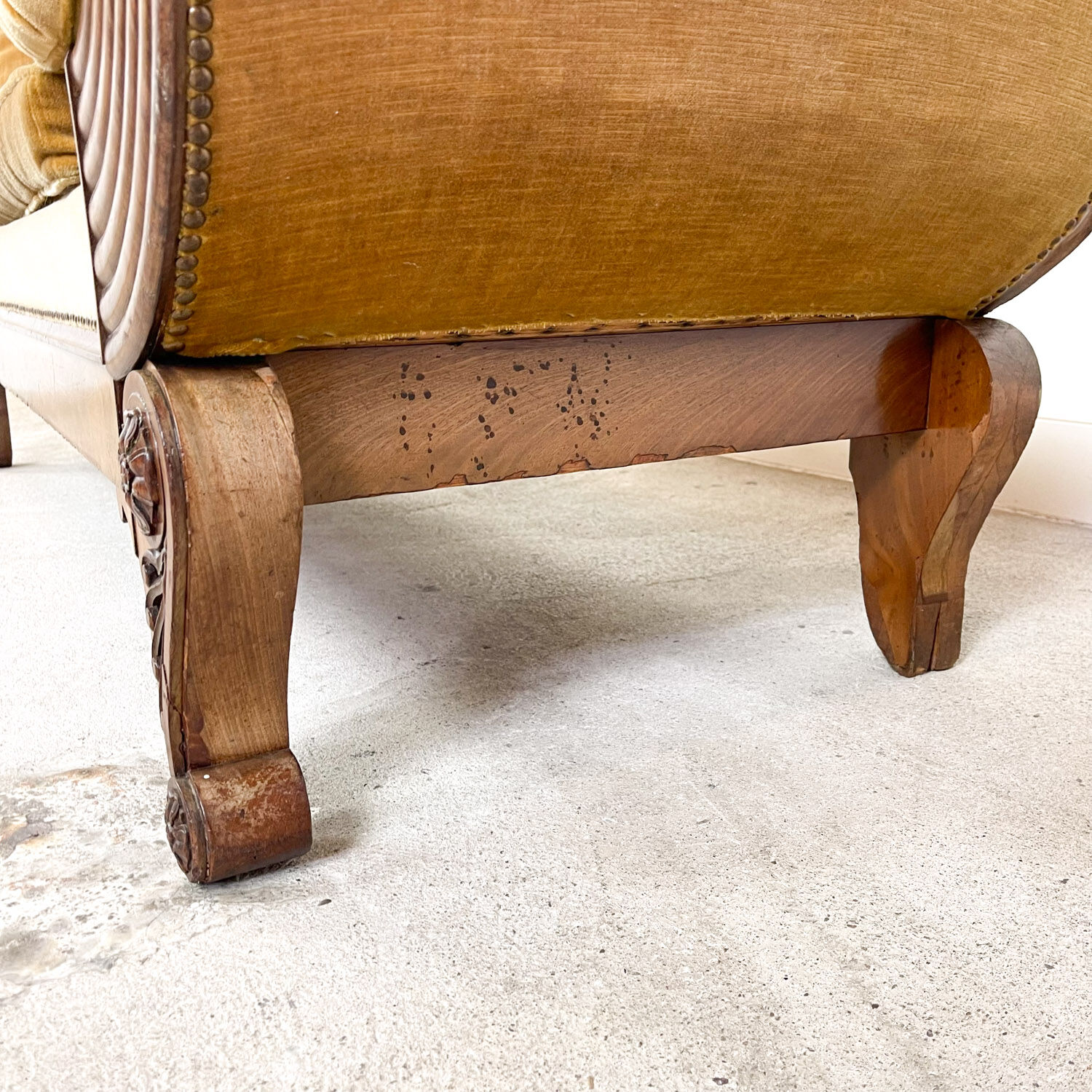 Antique french empire daybed with original velvet upholstery