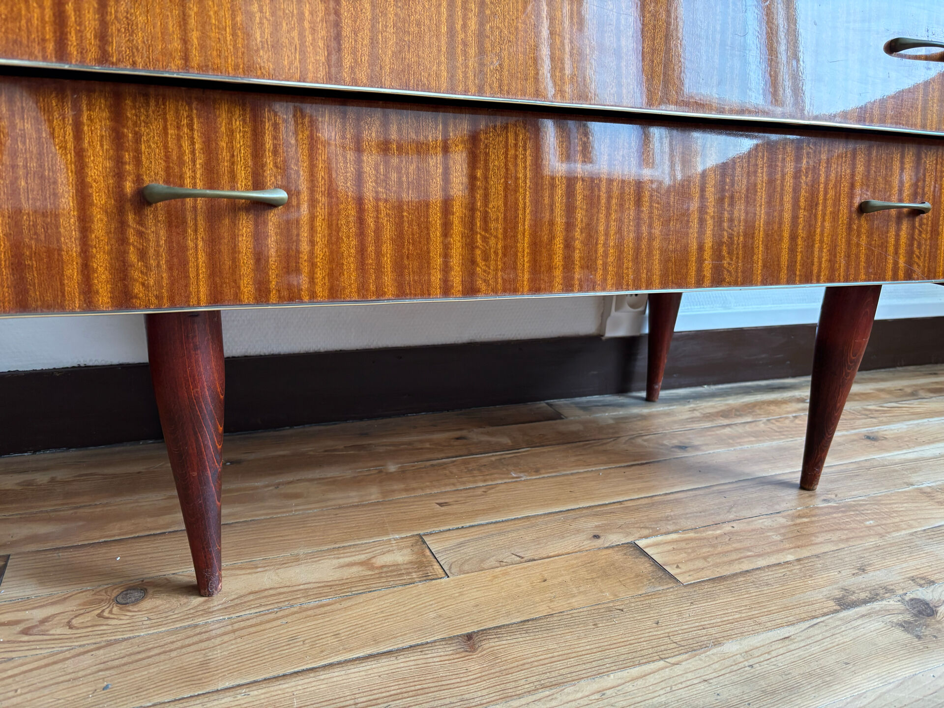 Vintage chest of drawers